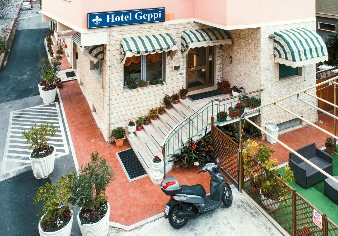 פייטרה ליגורה Hotel Geppi מראה חיצוני תמונה